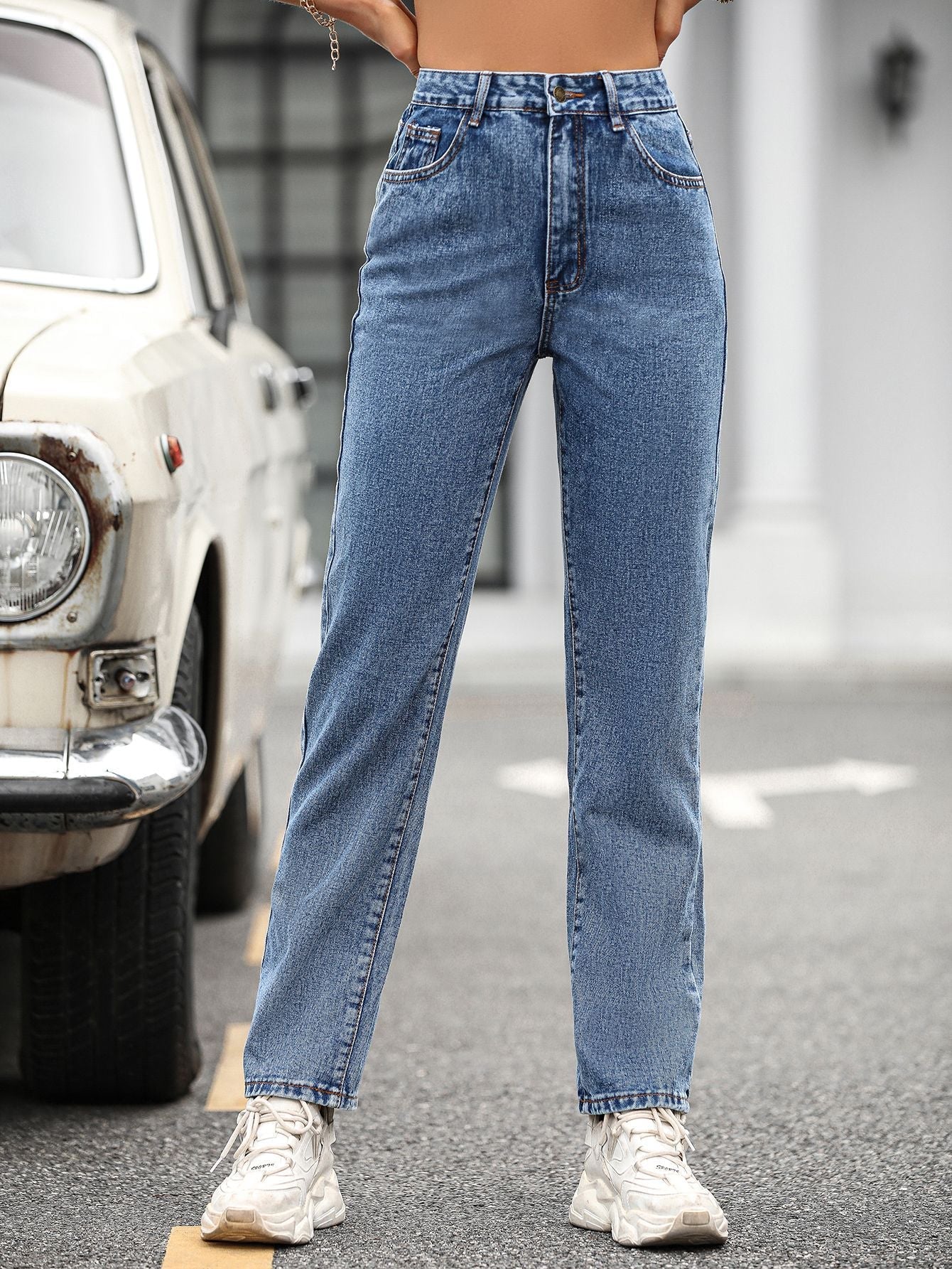 Beautifully Crafted Trousers in a Classic Style