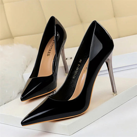 Polished Heels with an Effortless Classic Look