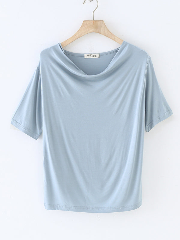 Effortlessly Elegant T-Shirt with a Timeless Design