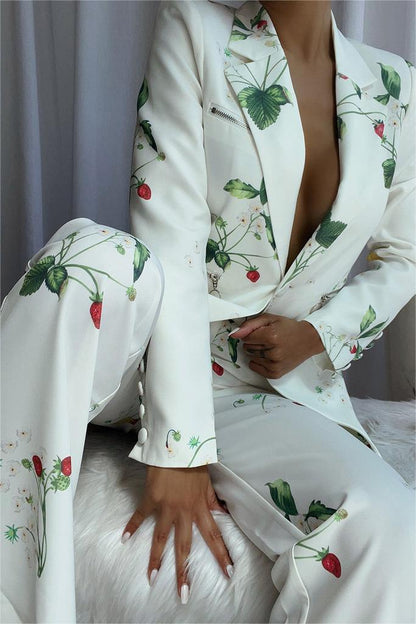 Classic Vintage Pants with a Flattering Fit