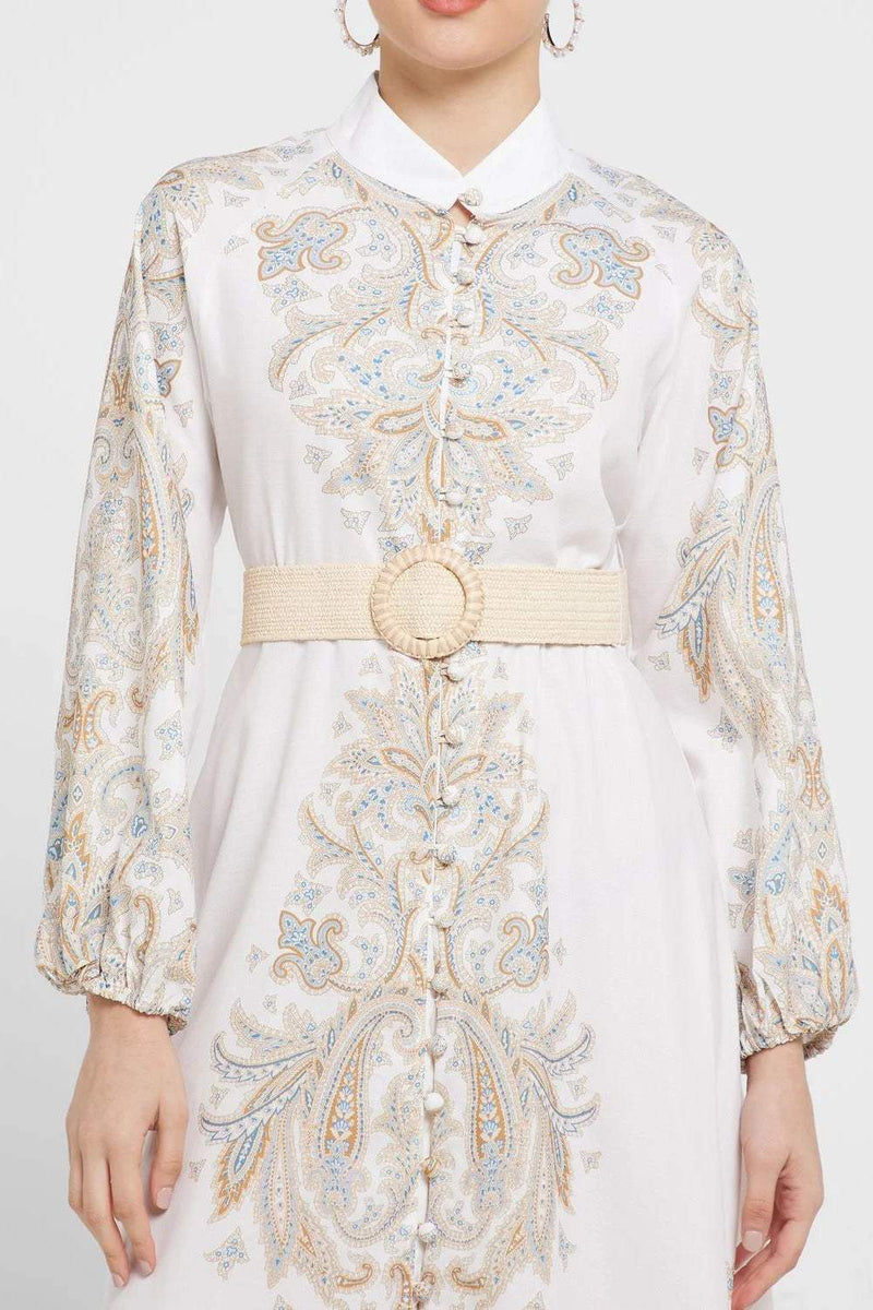 Beautifully Finished Dress in a Timeless Design