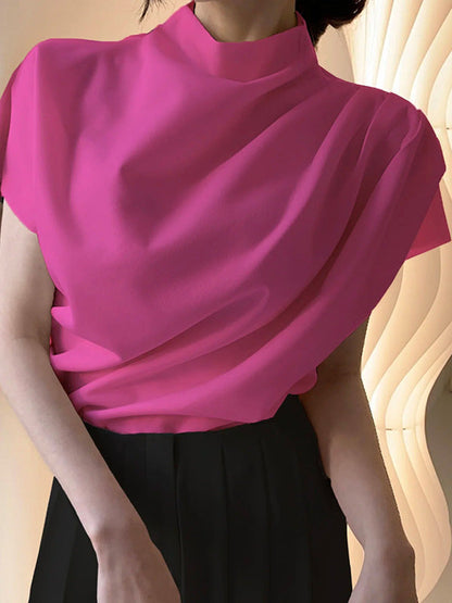 Effortlessly Elegant T-Shirt with a Timeless Design