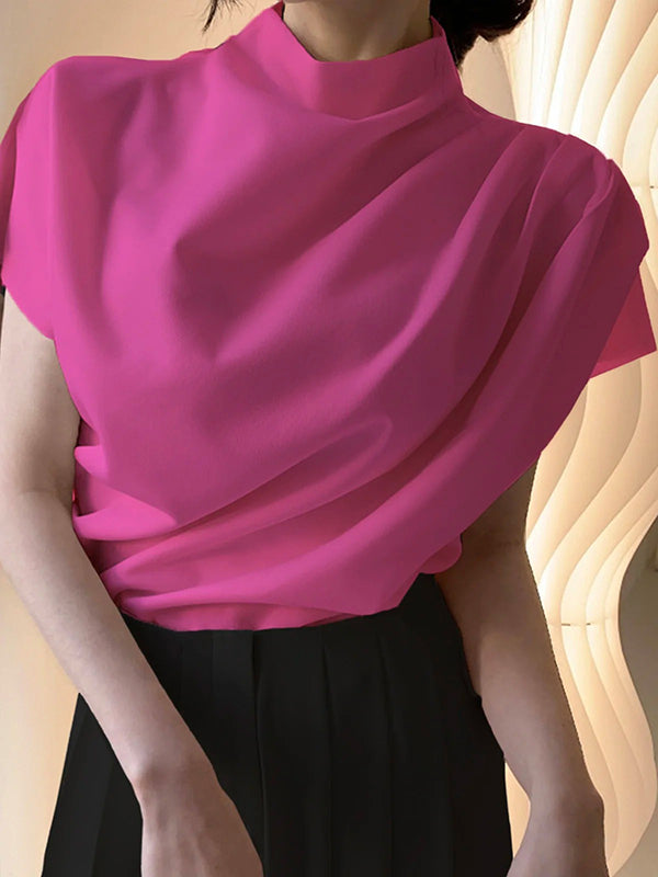 Effortlessly Elegant T-Shirt with a Timeless Design