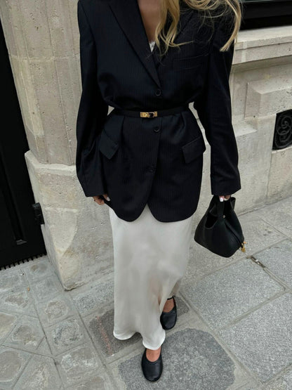 Well Tailored Bag with a Graceful Silhouette