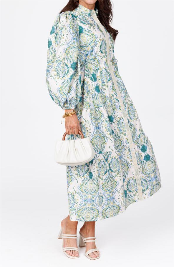 A Vintage Style Dress with Delicate Timeless Details