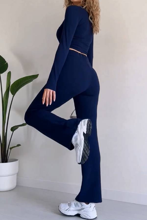 Well Tailored Garment with a Graceful Silhouette