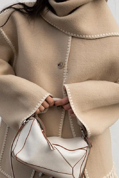 Effortlessly Elegant Coat with a Timeless Design