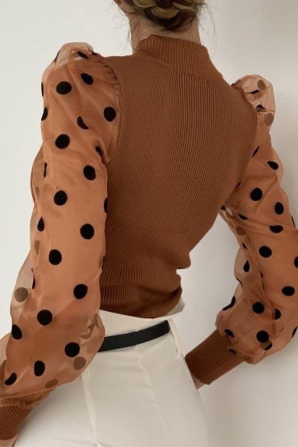 Polished Top with an Effortless Classic Look