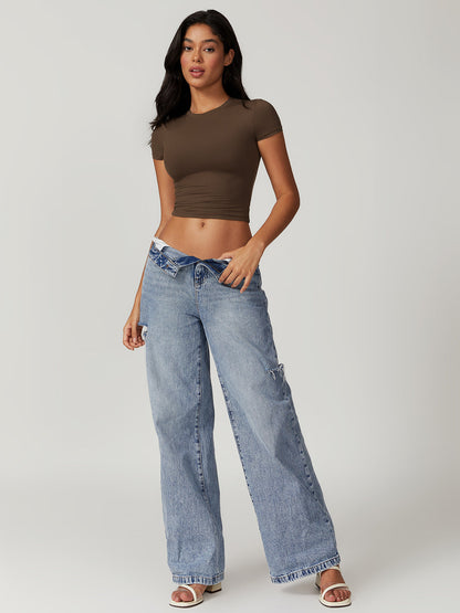 Well Tailored Top with a Graceful Silhouette