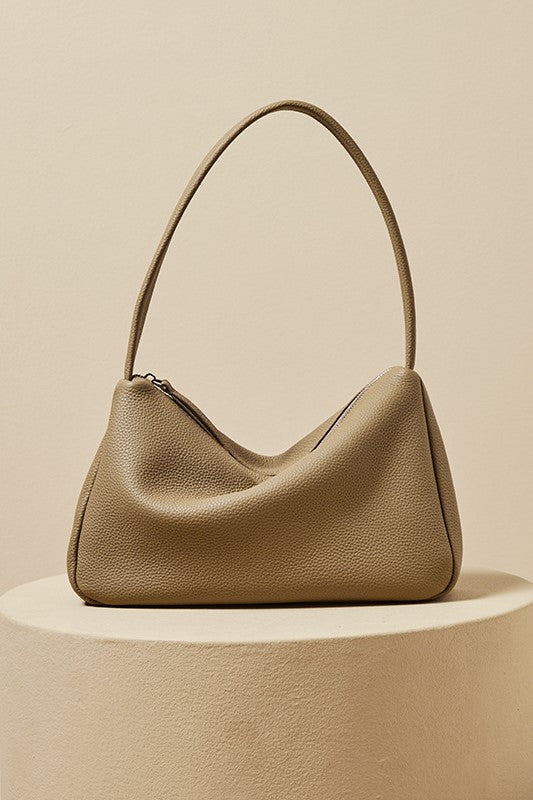 Beautifully Crafted Bag in a Classic Style