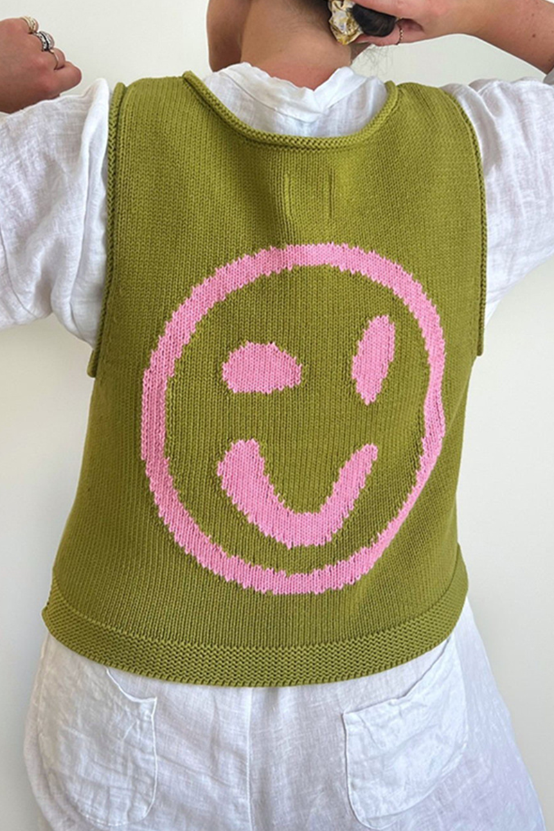 Beautifully Finished Top in a Timeless Design