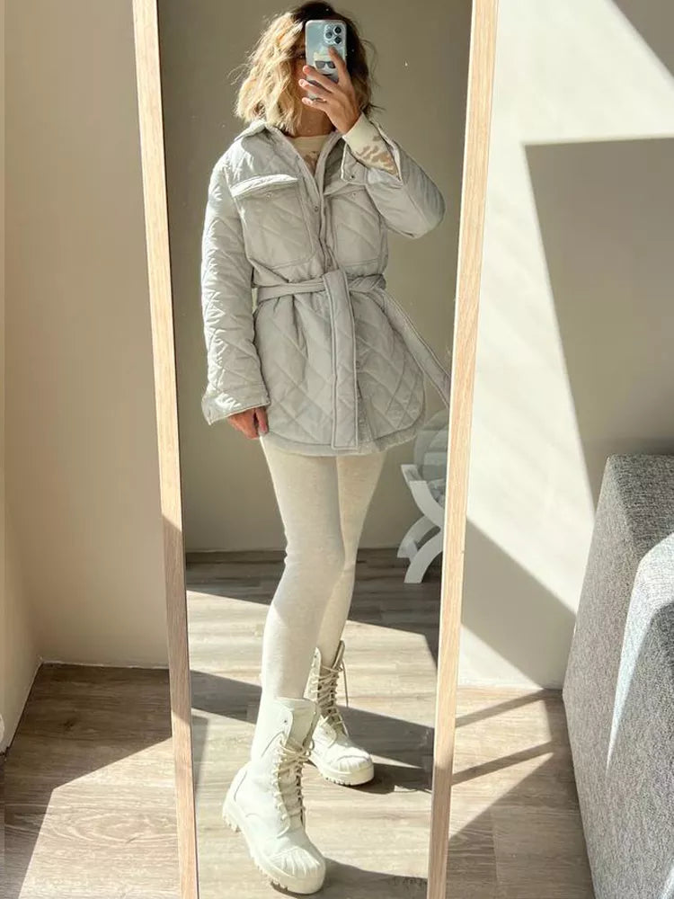 Effortlessly Elegant Garment with a Timeless Design