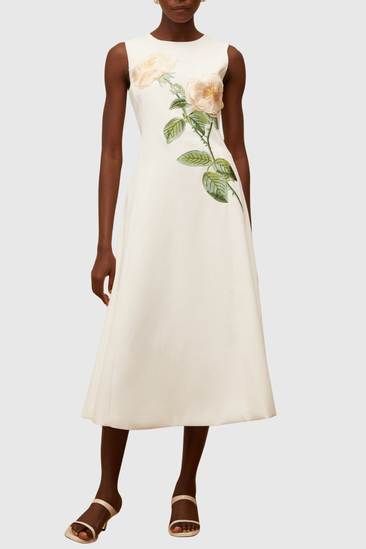 Beautifully Crafted Dress in a Classic Style