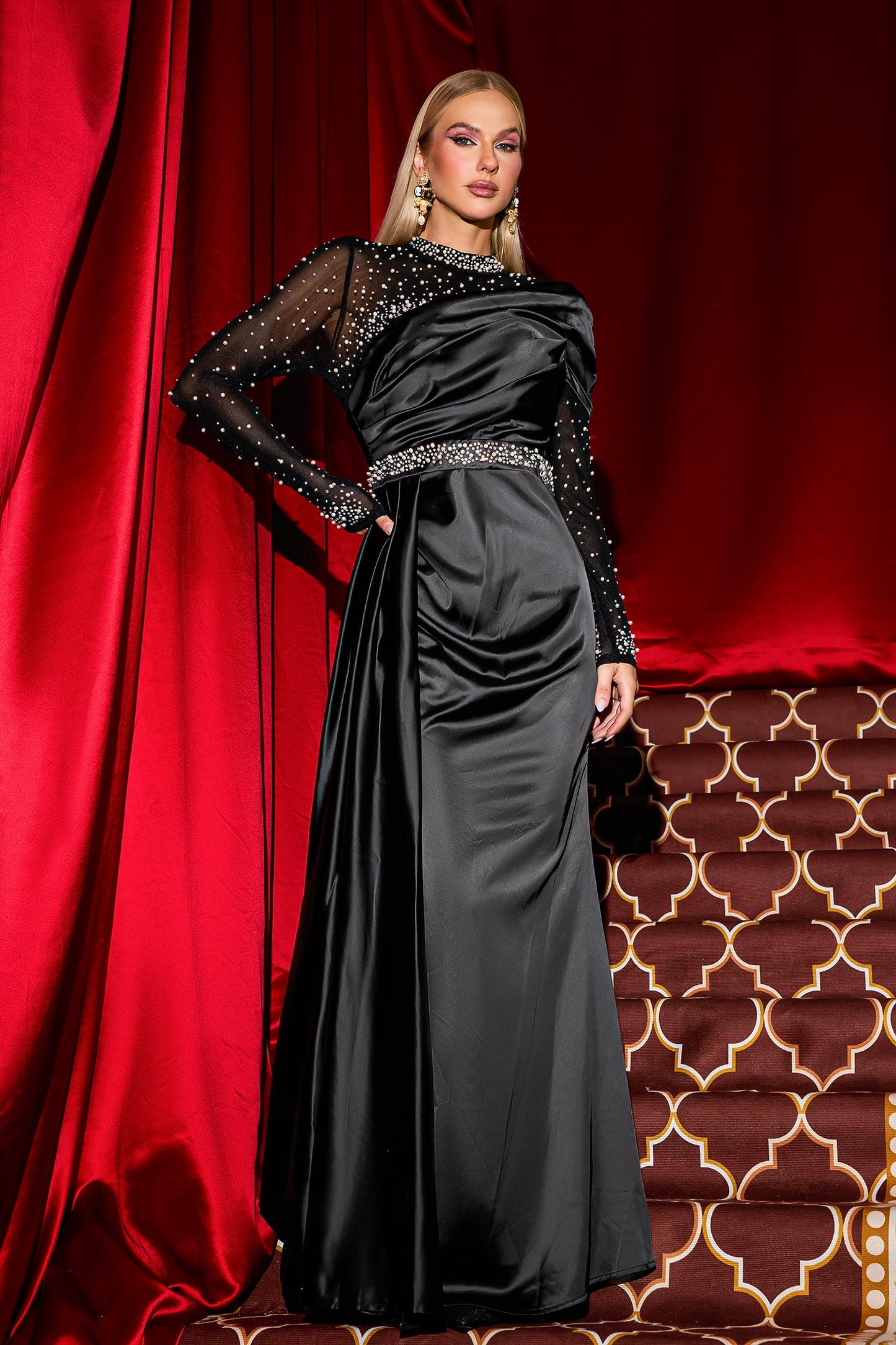 Sophisticated Dress with a Clean Classic Look