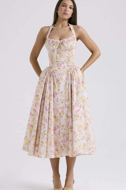 Classic Vintage & Enduringly Stylish Dress