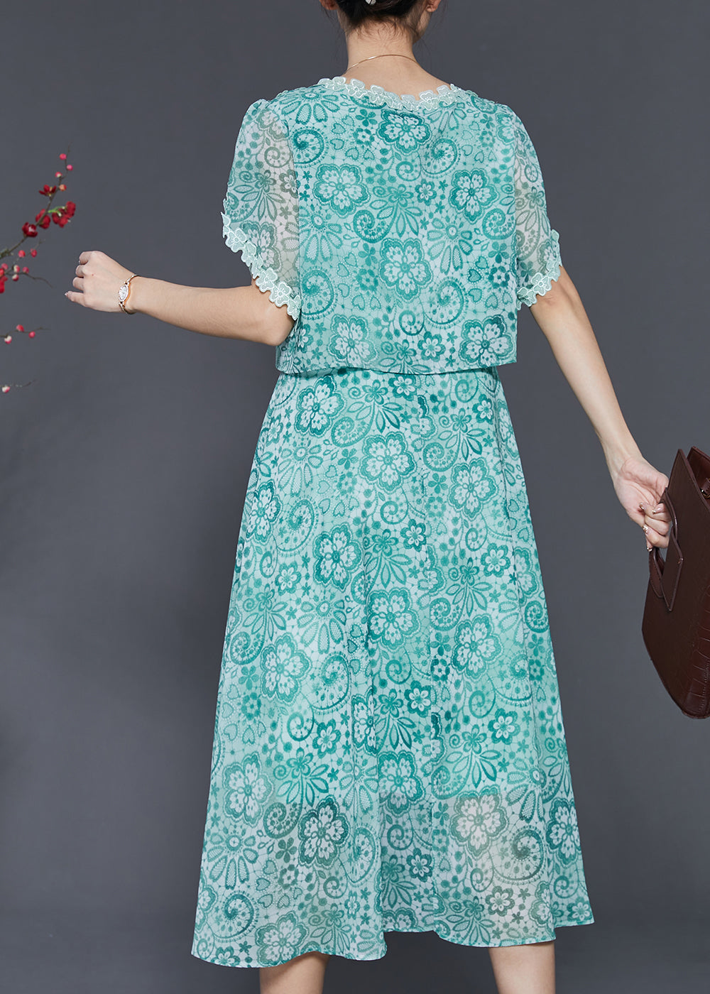 Sophisticated Dress with a Clean Classic Look