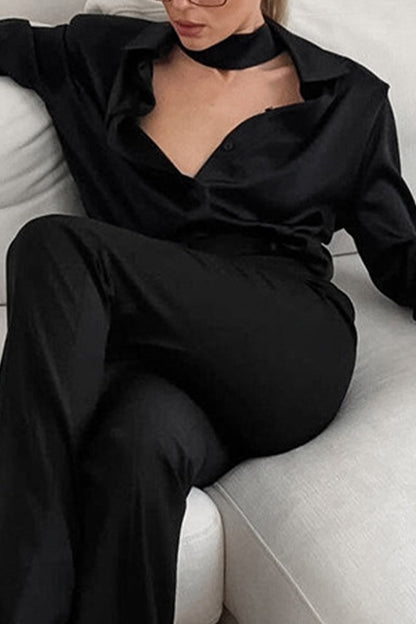 Sophisticated Blouse with a Clean Classic Look