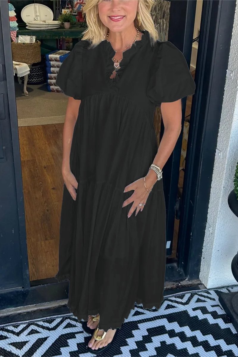 Well Tailored Dress with a Graceful Silhouette