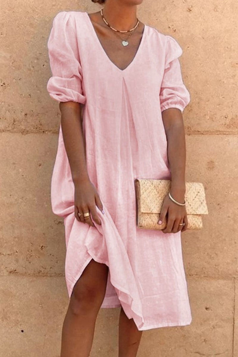 Effortlessly Elegant Dress with a Timeless Design