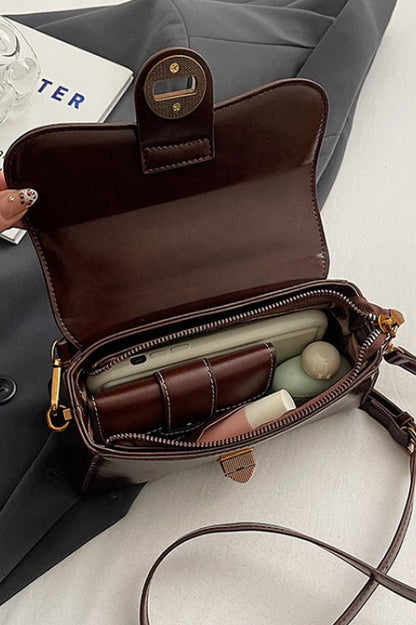Polished Bag with an Effortless Classic Look