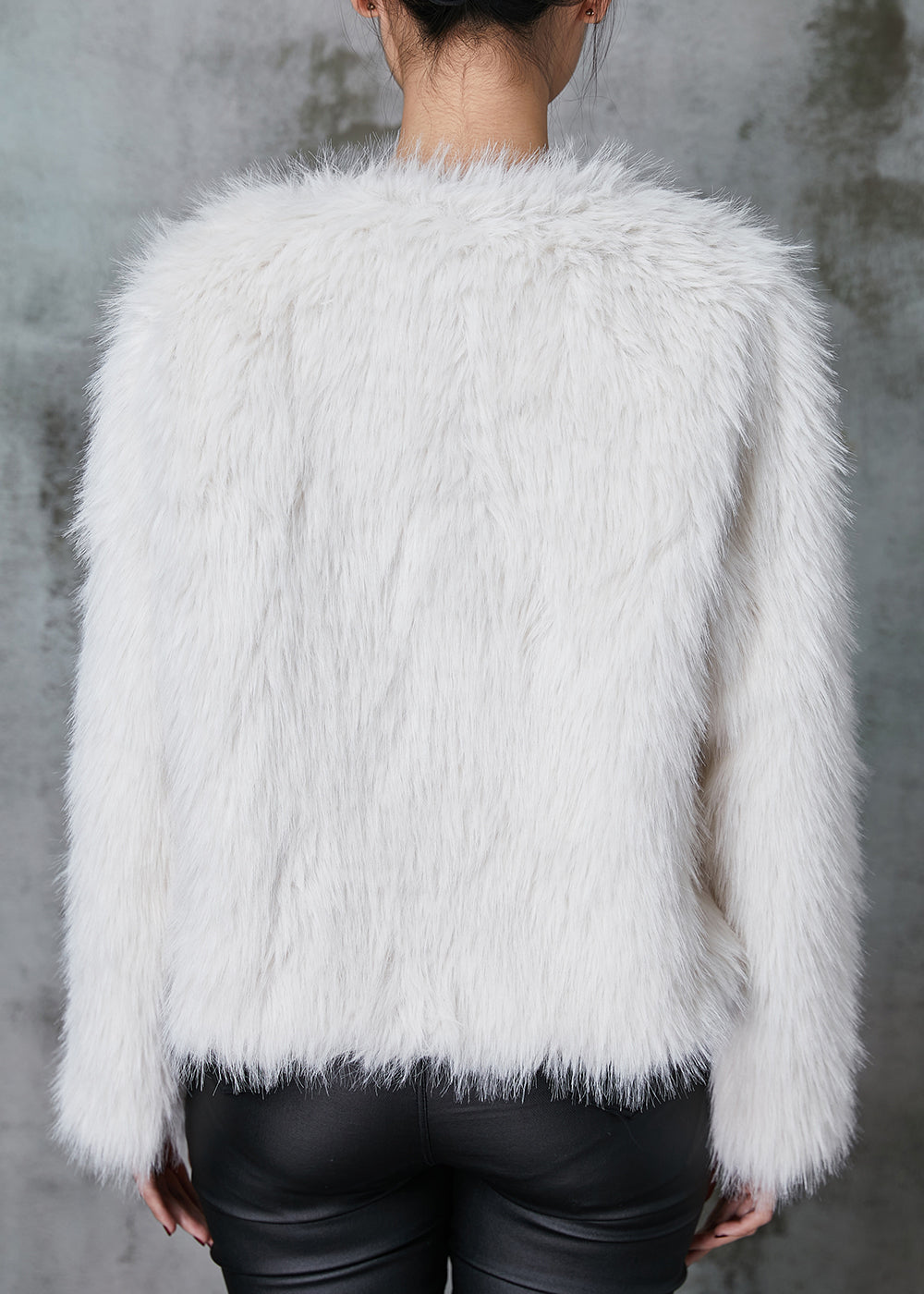 Effortlessly Elegant Coat with a Timeless Design
