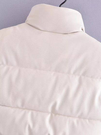 Effortlessly Elegant Garment with a Timeless Design