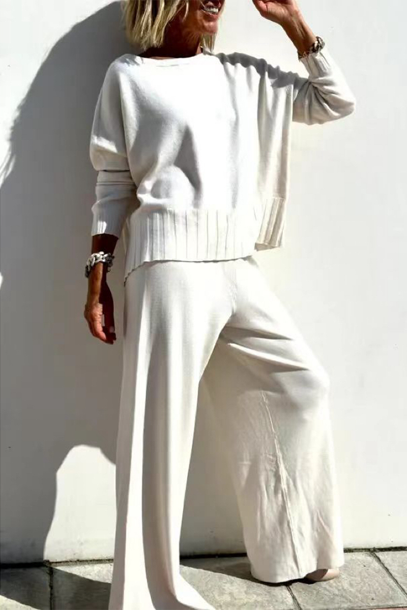 Beautifully Finished Garment in a Timeless Design