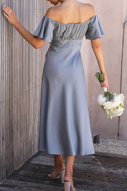 Well Tailored Dress with a Graceful Silhouette