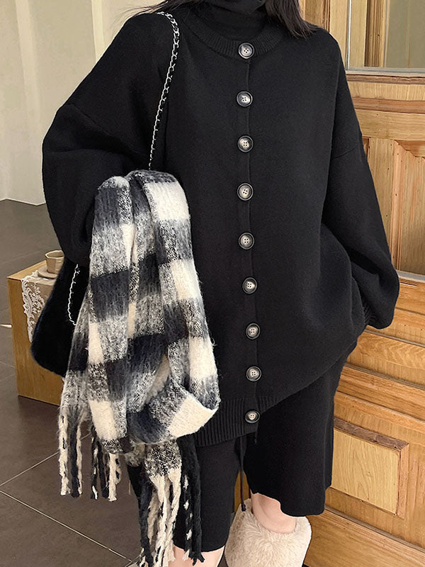 Classic Vintage Sweater with a Flattering Fit