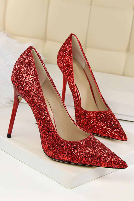 Classic Vintage Heels with a Flattering Fit