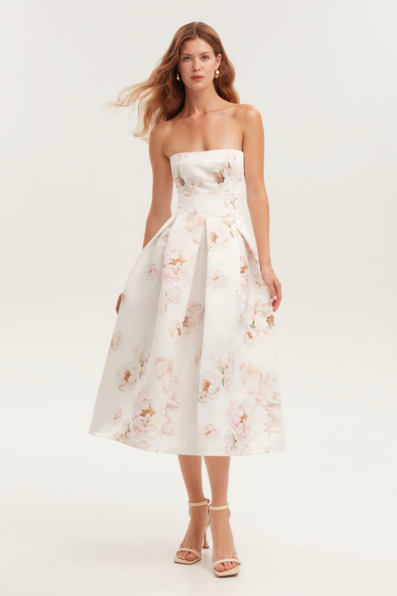 A Vintage Style Dress with Delicate Timeless Details