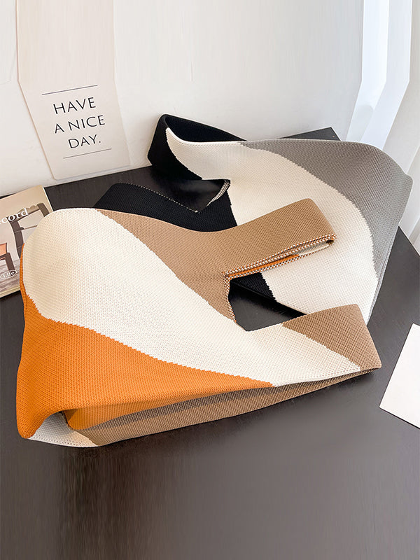 A Vintage Style Bag with Delicate Timeless Details