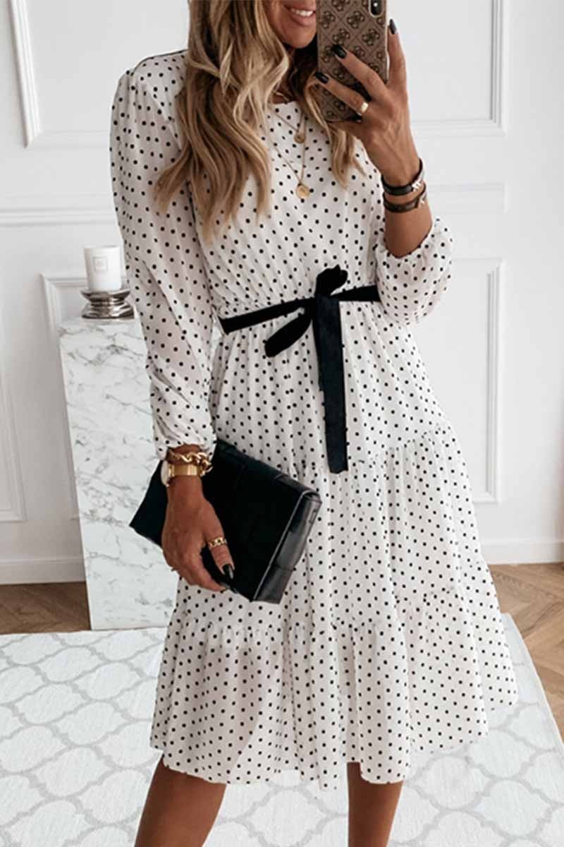Beautifully Finished Dress in a Timeless Design