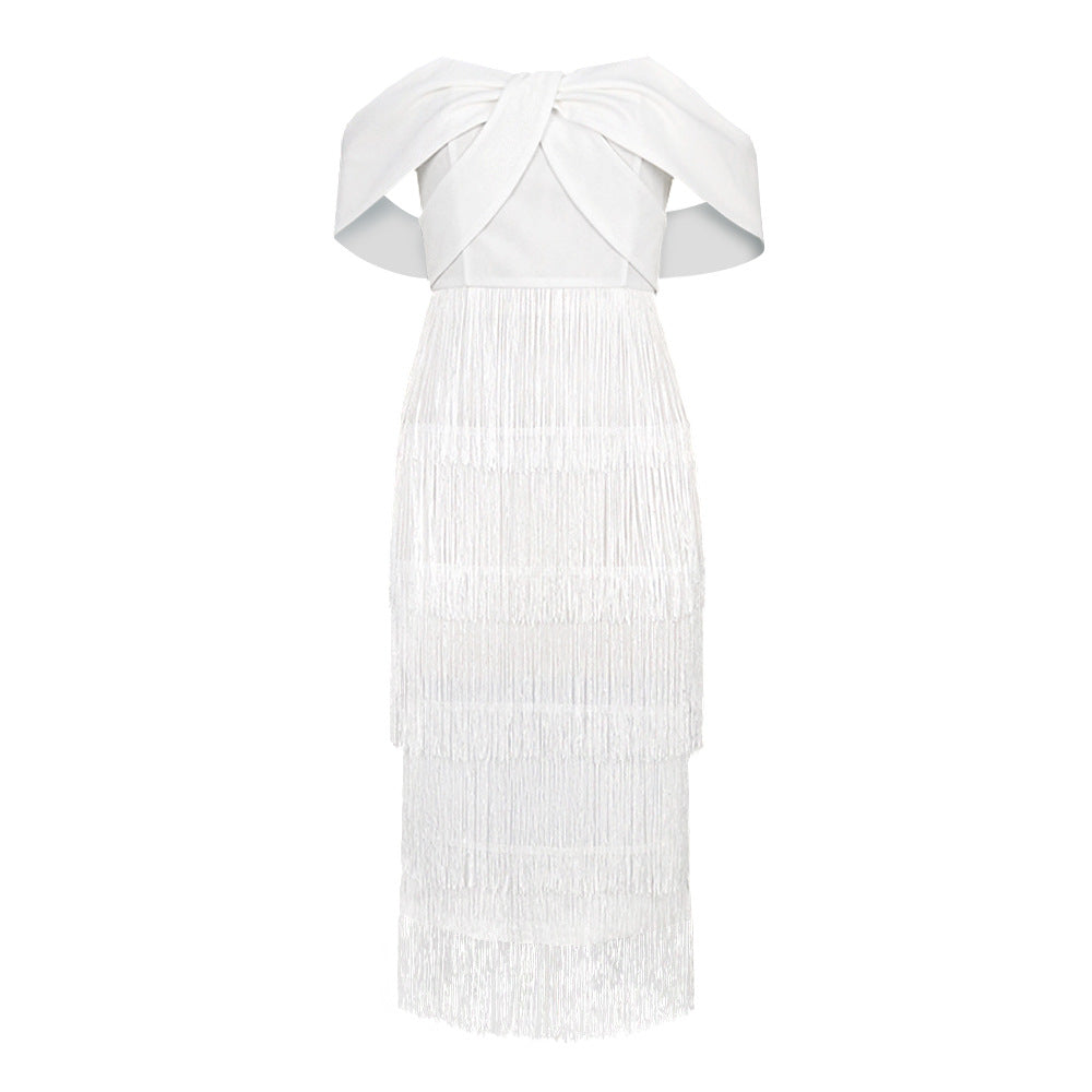 Beautifully Finished Dress in a Timeless Design