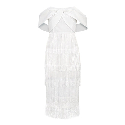 Beautifully Finished Dress in a Timeless Design