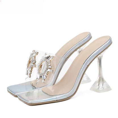 Gracefully Styled Garment for Any Occasion