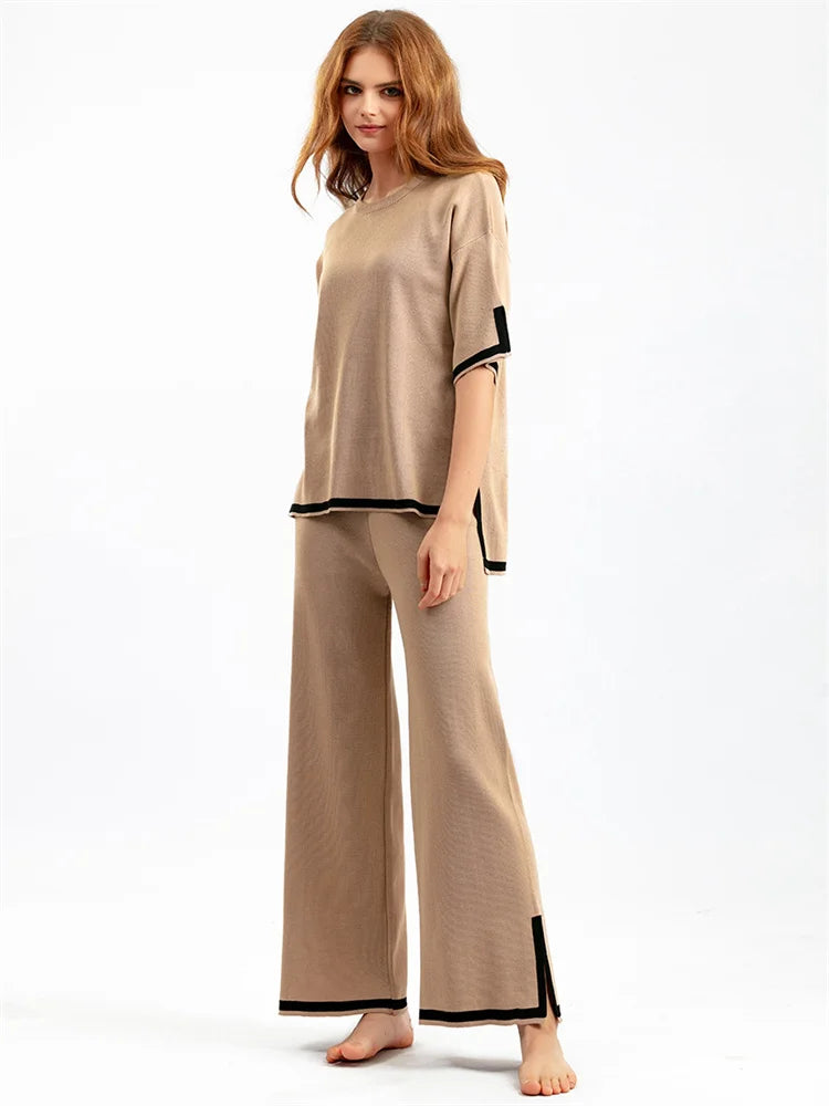 Well Tailored Pullover with a Graceful Silhouette