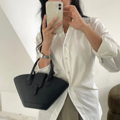 Sophisticated Bag with a Clean Classic Look