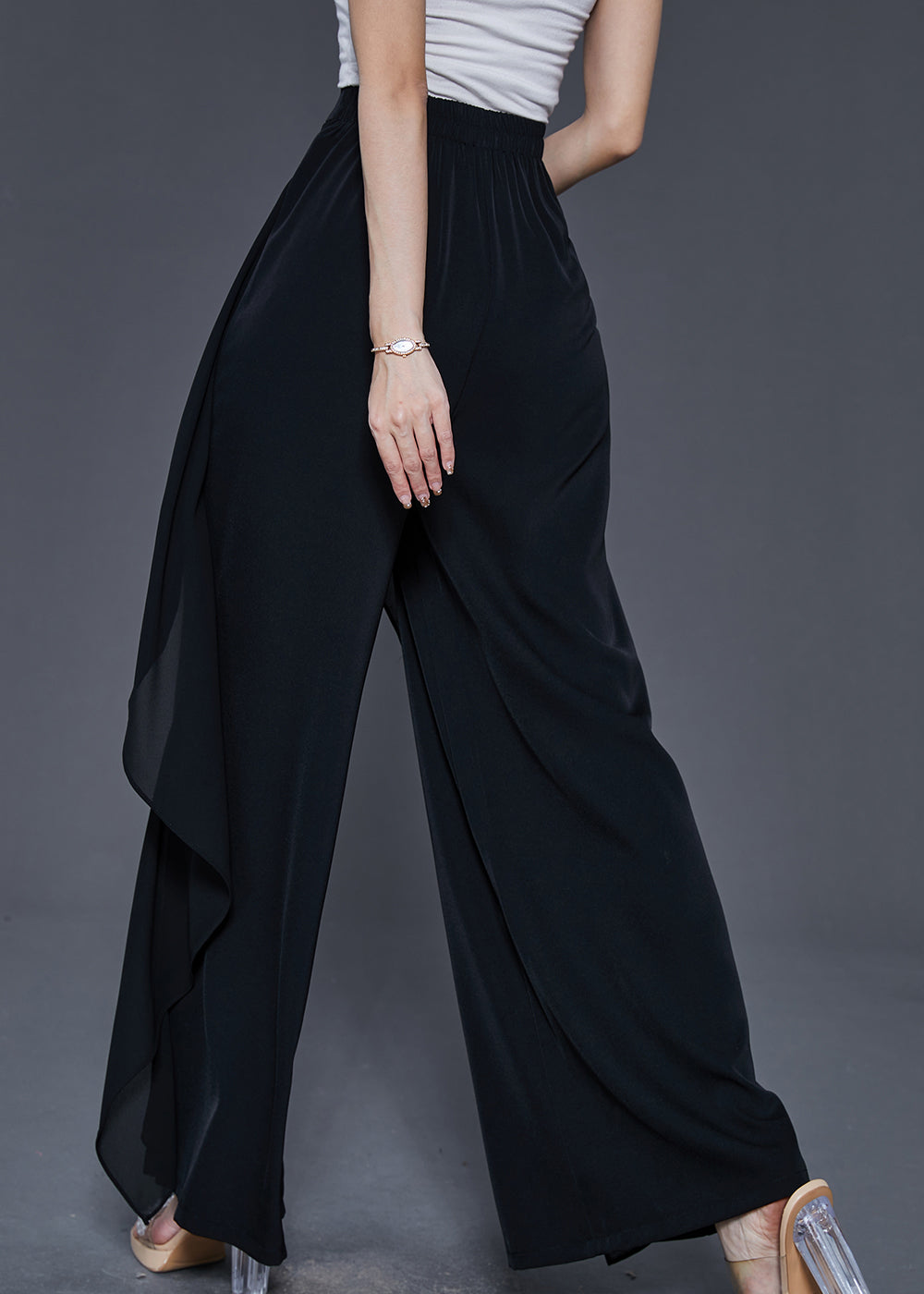 Polished Pants with an Effortless Classic Look