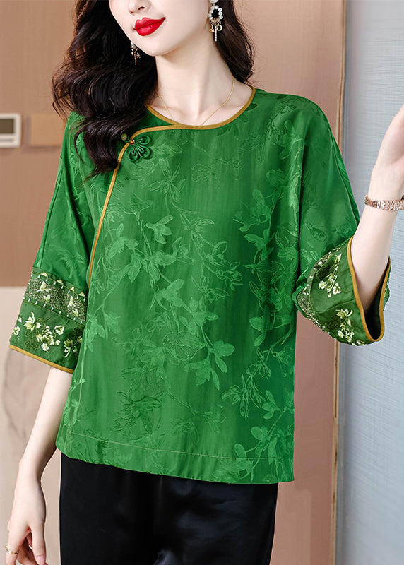 Well Tailored Shirt with a Graceful Silhouette