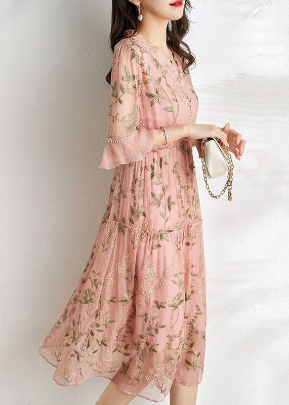 Beautifully Crafted Dress in a Classic Style