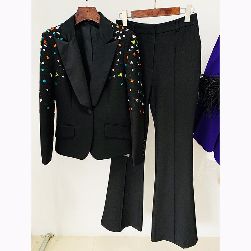 Well Tailored Pants with a Graceful Silhouette