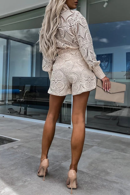Effortlessly Elegant Garment with a Timeless Design