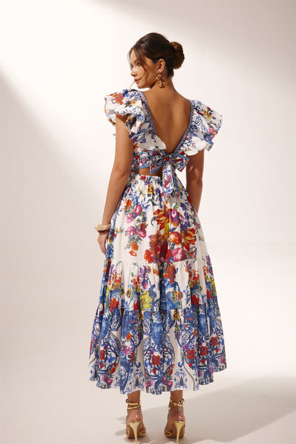 Beautifully Crafted Dress in a Classic Style