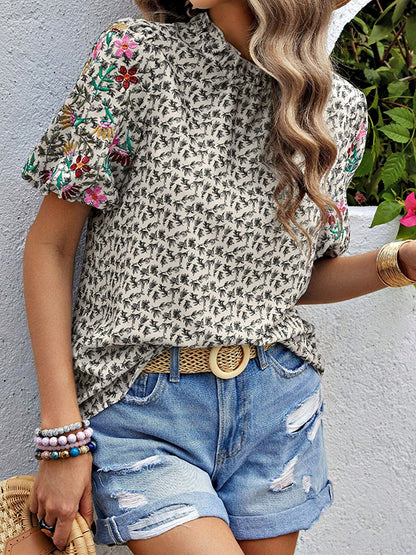 Elegantly Styled T-Shirt for Everyday Wear