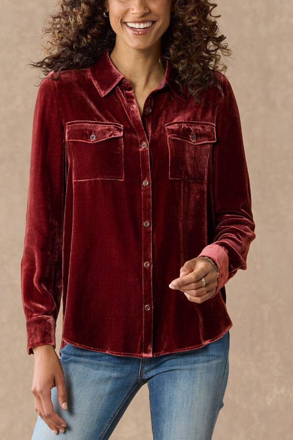 Elegantly Styled Shirt for Everyday Wear