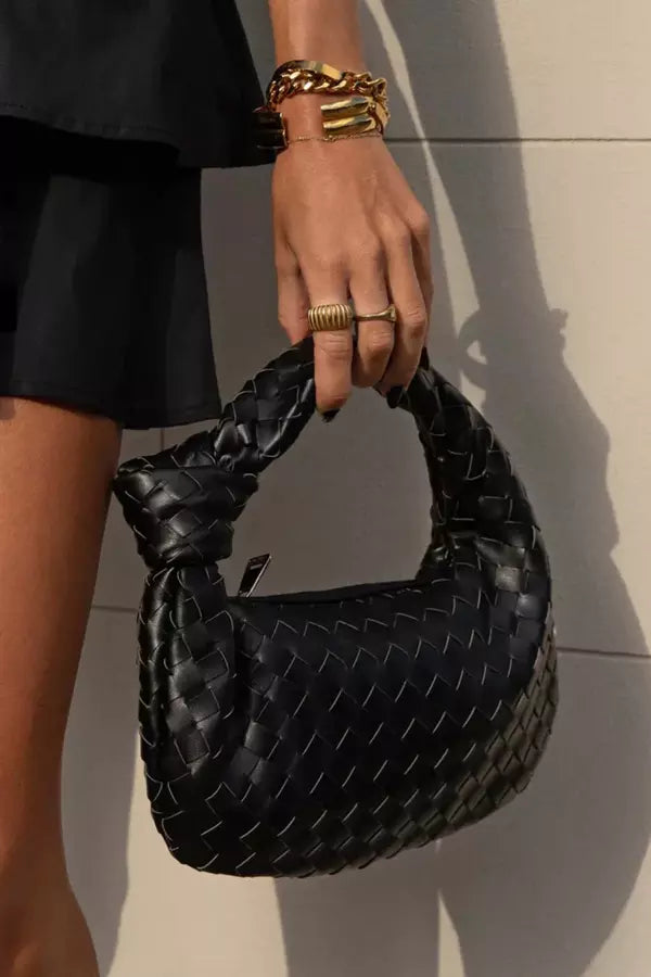 Polished Bag with an Effortless Classic Look