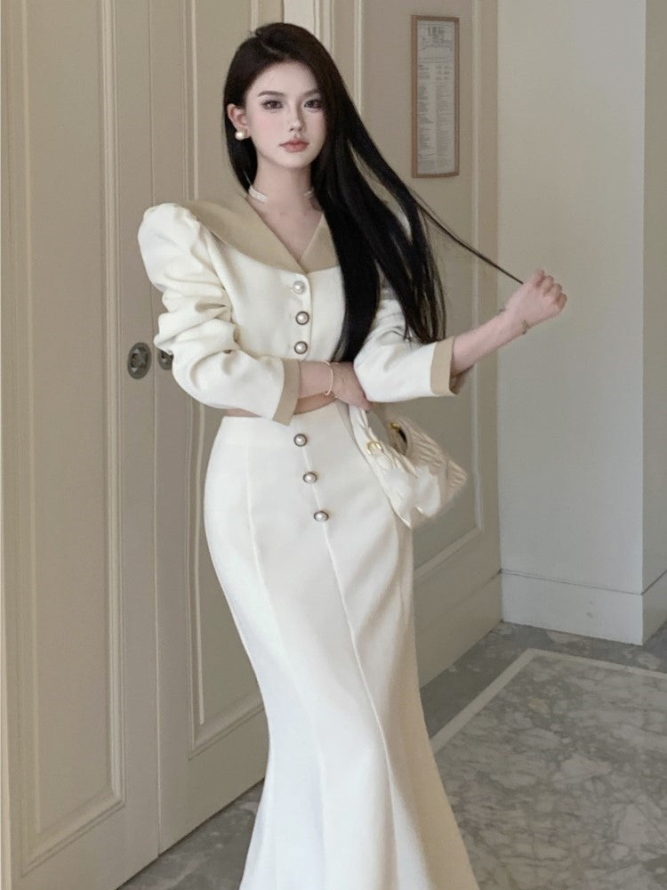 Classic Vintage & Enduringly Stylish Coat