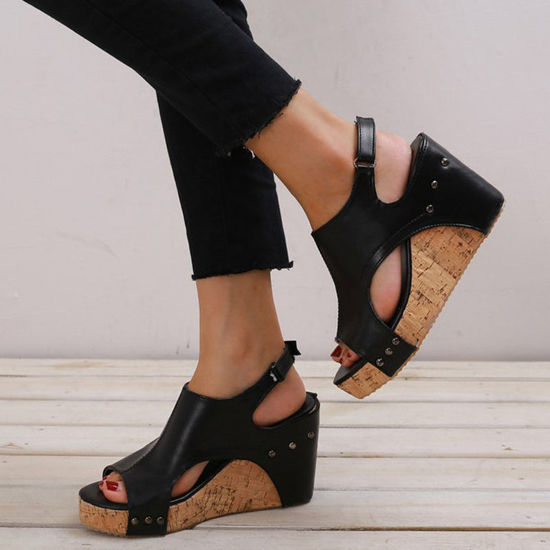 Elegantly Styled Shoes for Everyday Wear