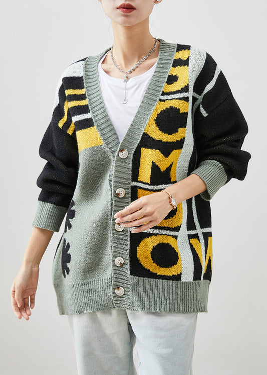Effortlessly Elegant Coat with a Timeless Design